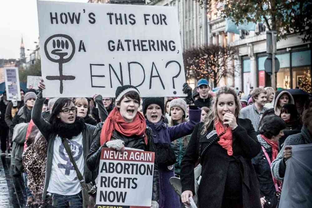 Demonstration mot aborträtten inför den irländska folkomröstningen. Bild: William Murphy from Dublin, Ireland, CC BY-SA 2.0, Wikimedia Commons